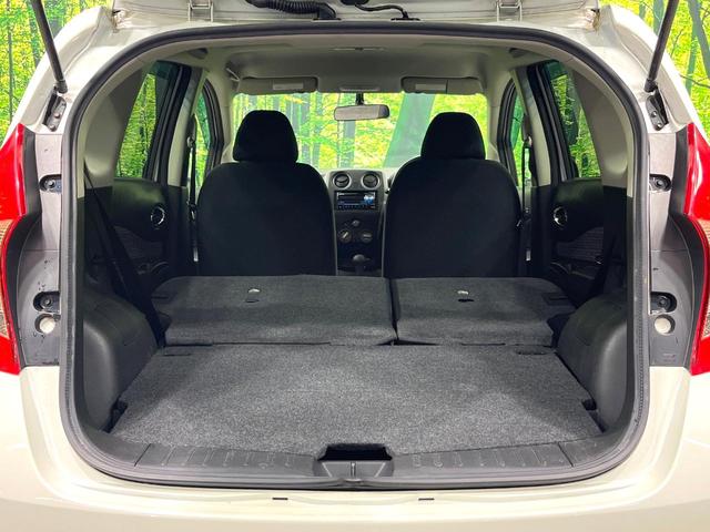 ノート ライダー ドライブレコーダー オーディオ スマートキー 革巻きステアリング アイドリングストップ 電動格納ミラー 純正15インチアルミ ヘッドライトレベライザー バニティミラー プライバシーガラス(29枚目)