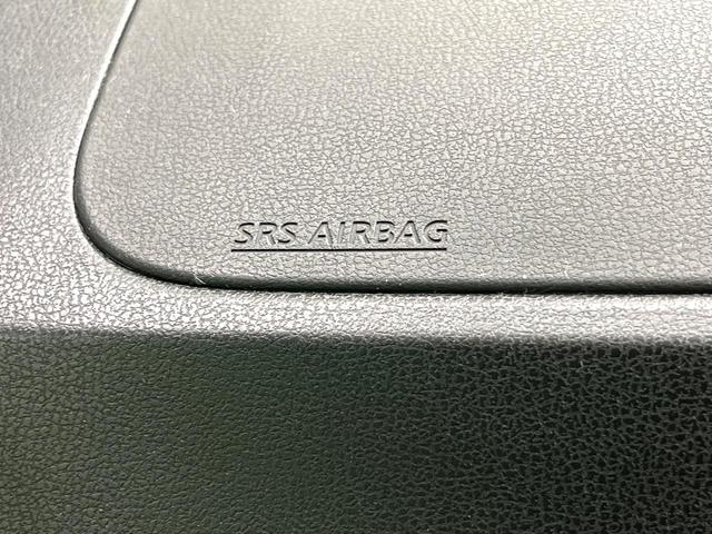 ノート ライダー ドライブレコーダー オーディオ スマートキー 革巻きステアリング アイドリングストップ 電動格納ミラー 純正15インチアルミ ヘッドライトレベライザー バニティミラー プライバシーガラス(40枚目)