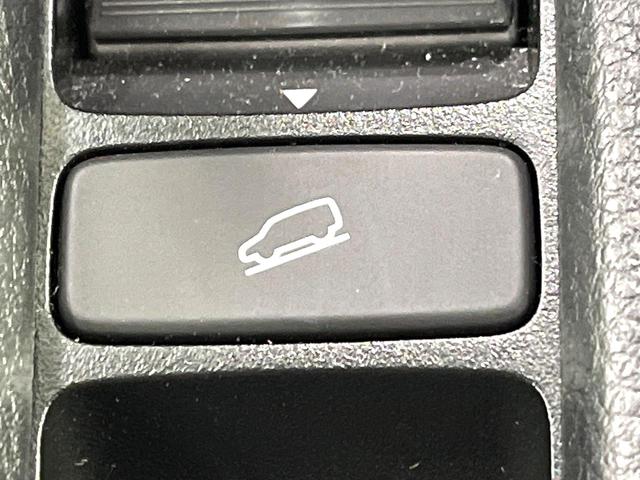 ヴェゼル e:HEV Z 純正9型ナビ バックカメラ ホンダセンシング ブラインドスポットモニター 前席シートヒーター パワーバックドア シーケンシャルターンランプ スマートキー ハンドルヒーター 純正18インチアルミ 禁煙車(55枚目)