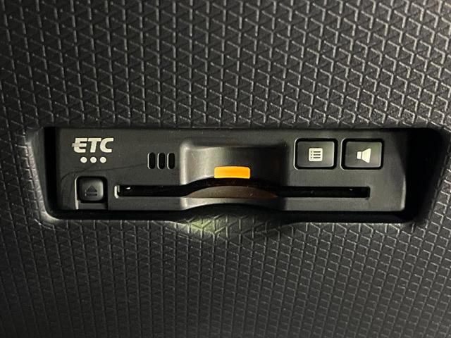 タント カスタムＲＳ　純正ナビ　両側電動スライドドア　バックカメラ　スマートアシスト　ＥＴＣ　ドラレコ　シートヒーター　ＬＥＤヘッド　電動パーキングブレーキ　格納式サンシェード　スマートキー　ターボ　禁煙車（7枚目）