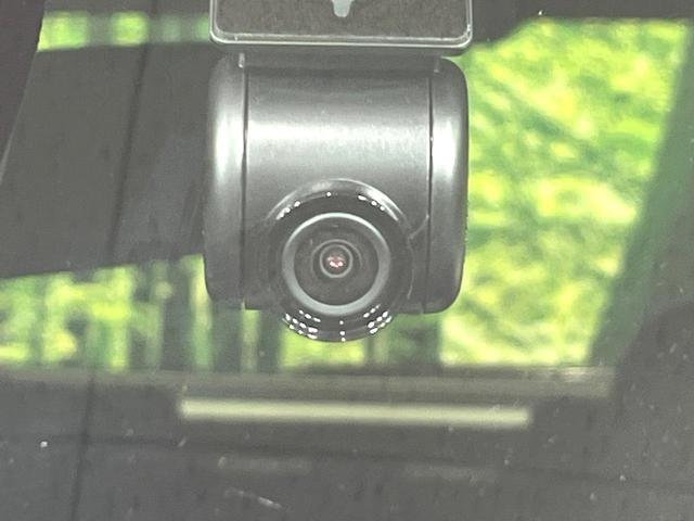 タント カスタムＲＳ　純正ナビ　両側電動スライドドア　バックカメラ　スマートアシスト　ＥＴＣ　ドラレコ　シートヒーター　ＬＥＤヘッド　電動パーキングブレーキ　格納式サンシェード　スマートキー　ターボ　禁煙車（33枚目）