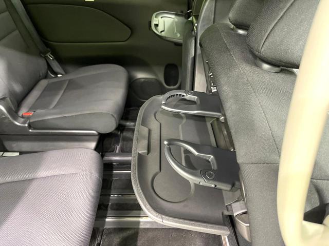 セレナ Ｘ　ＶセレクションＩＩ　純正９型ナビ　アラウンドビューモニター　フリップダウンモニター　インテリジェントエマージェンシーブレーキ　両側電動スライドドア　クルーズコントロール　ドライブレコーダー　ＥＴＣ　スマートキー　禁煙車（38枚目）