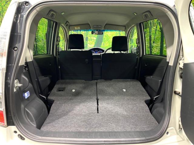 普段のお買い物や通勤、送迎等に十分な荷室スペースを確保しております。セカンドシートを倒すと、大きな荷物の積載も可能です♪