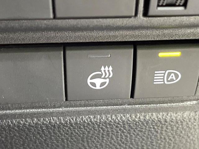 ヤリスクロス Ｚ　純正８型ディスプレイオーディオ　全周囲カメラ　ブラインドスポットモニター　シートヒーター　ステアリングヒーター　ドラレコ　ＥＴＣ　スマートキー　レーダークルーズ　パワーシート　ＬＥＤヘッドライト（8枚目）