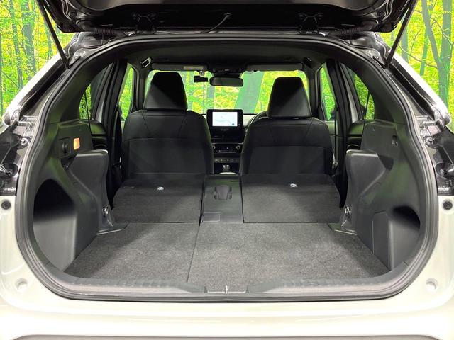 ヤリスクロス Ｚ　純正８型ディスプレイオーディオ　全周囲カメラ　ブラインドスポットモニター　シートヒーター　ステアリングヒーター　ドラレコ　ＥＴＣ　スマートキー　レーダークルーズ　パワーシート　ＬＥＤヘッドライト（11枚目）