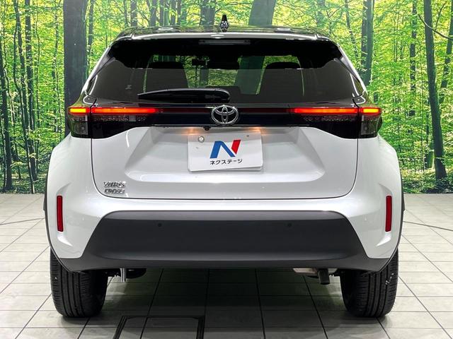 ヤリスクロス Ｚ　純正８型ディスプレイオーディオ　全周囲カメラ　ブラインドスポットモニター　シートヒーター　ステアリングヒーター　ドラレコ　ＥＴＣ　スマートキー　レーダークルーズ　パワーシート　ＬＥＤヘッドライト（16枚目）