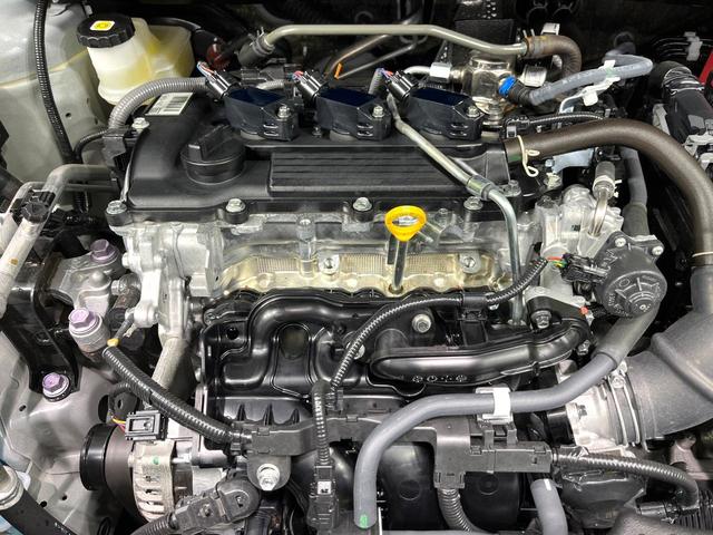 ヤリスクロス Ｚ　純正８型ディスプレイオーディオ　全周囲カメラ　ブラインドスポットモニター　シートヒーター　ステアリングヒーター　ドラレコ　ＥＴＣ　スマートキー　レーダークルーズ　パワーシート　ＬＥＤヘッドライト（19枚目）