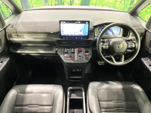ステップワゴン ｅ：ＨＥＶスパーダ　プレミアムライン　純正１１．４型ナビ　マルチビューカメラシステム　ブラインドスポットインフォメーション　両側パワースライドドア　リアシートヒーター　ホンダセンシング　パワーバックドア　ＥＴＣ　ドライブレコーダー　禁煙車（2枚目）