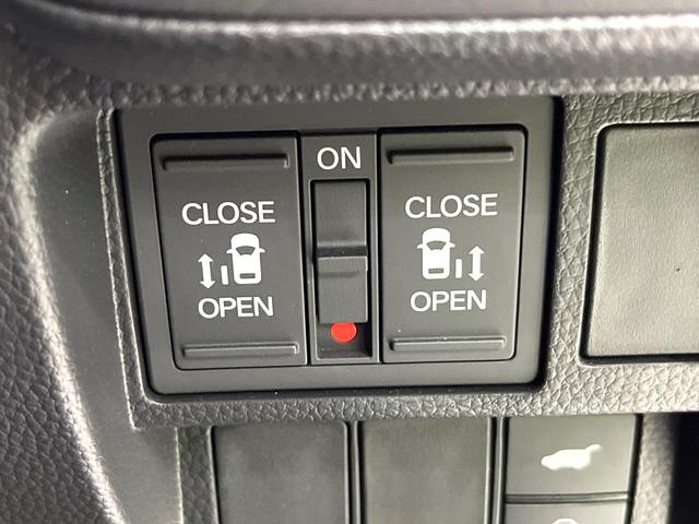 ステップワゴン ｅ：ＨＥＶスパーダ　プレミアムライン　純正１１．４型ナビ　マルチビューカメラシステム　ブラインドスポットインフォメーション　両側パワースライドドア　リアシートヒーター　ホンダセンシング　パワーバックドア　ＥＴＣ　ドライブレコーダー　禁煙車（6枚目）