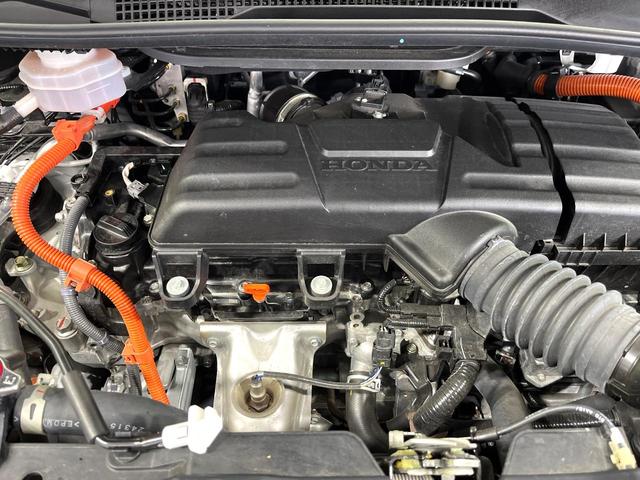 ステップワゴン ｅ：ＨＥＶスパーダ　プレミアムライン　純正１１．４型ナビ　マルチビューカメラシステム　ブラインドスポットインフォメーション　両側パワースライドドア　リアシートヒーター　ホンダセンシング　パワーバックドア　ＥＴＣ　ドライブレコーダー　禁煙車（19枚目）