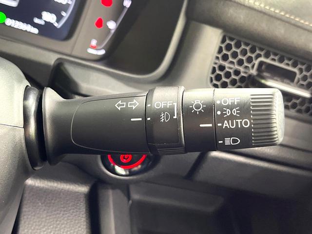 ステップワゴン ｅ：ＨＥＶスパーダ　プレミアムライン　純正１１．４型ナビ　マルチビューカメラシステム　ブラインドスポットインフォメーション　両側パワースライドドア　リアシートヒーター　ホンダセンシング　パワーバックドア　ＥＴＣ　ドライブレコーダー　禁煙車（61枚目）