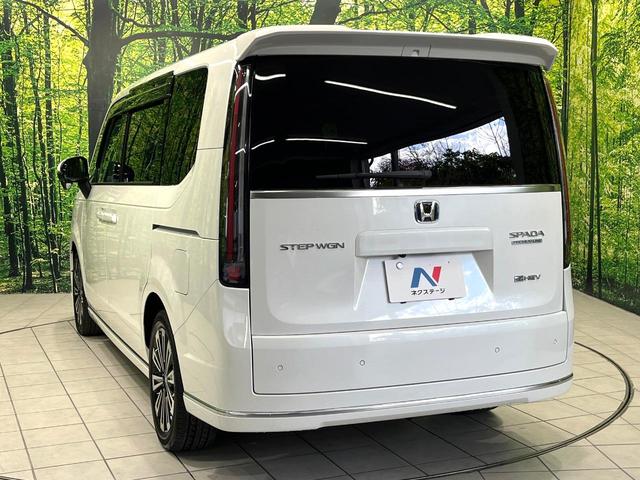 ステップワゴン ｅ：ＨＥＶスパーダ　プレミアムライン　純正１１．４型ナビ　マルチビューカメラシステム　ブラインドスポットインフォメーション　両側パワースライドドア　リアシートヒーター　ホンダセンシング　パワーバックドア　ＥＴＣ　ドライブレコーダー　禁煙車（71枚目）