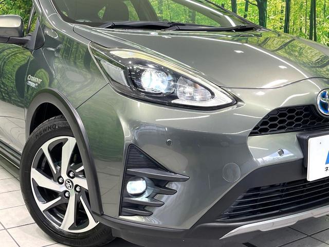 アクア クロスオーバー　グラム　純正ナビ　バックカメラ　セーフティセンス　スマートキー　前席シートヒーター　ＬＥＤヘッドランプ　オートライト　ＥＴＣ　ドライブレコーダー　ハーフレザーシート　ステアリングスイッチ　禁煙車（12枚目）