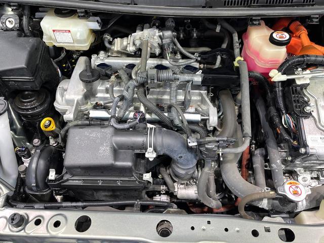 アクア クロスオーバー　グラム　純正ナビ　バックカメラ　セーフティセンス　スマートキー　前席シートヒーター　ＬＥＤヘッドランプ　オートライト　ＥＴＣ　ドライブレコーダー　ハーフレザーシート　ステアリングスイッチ　禁煙車（18枚目）