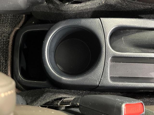 アクア クロスオーバー　グラム　純正ナビ　バックカメラ　セーフティセンス　スマートキー　前席シートヒーター　ＬＥＤヘッドランプ　オートライト　ＥＴＣ　ドライブレコーダー　ハーフレザーシート　ステアリングスイッチ　禁煙車（42枚目）