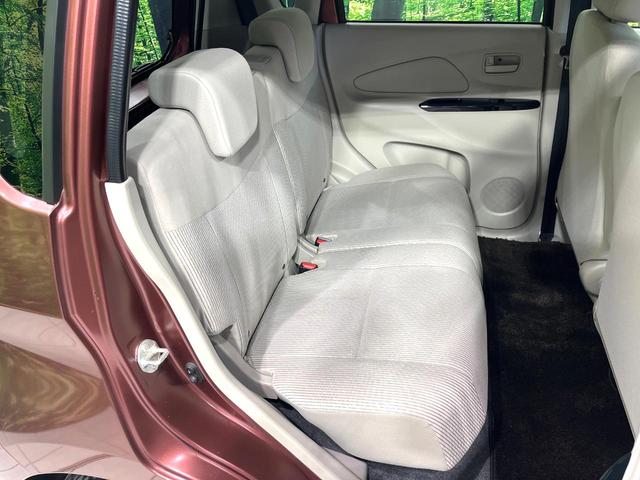 デイズ Ｊ　オーディオ　ＣＤ再生　電動格納ミラー　パワーウィンドウ　リモコンキー　プライバシーガラス　アームレスト　禁煙車　衝突安全ボディ　盗難防止システム（9枚目）