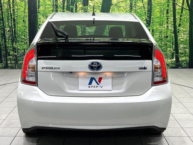 プリウス Ｓツーリングセレクション・マイコーデ　純正ナビ　バックカメラ　ＬＥＤヘッドランプ　ＥＴＣ　Ｂｌｕｅｔｏｏｔｈ再生　スマートキー　ヘッドランプウォッシャー　オートエアコン　アームレスト　純正１７インチアルミ　禁煙車（15枚目）
