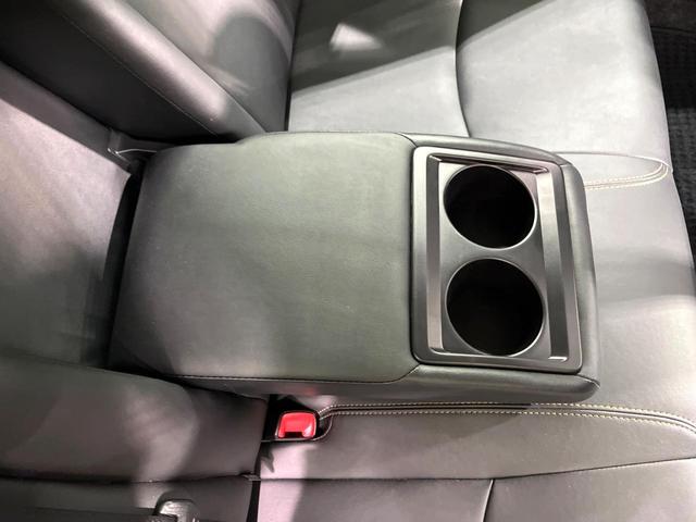 プリウス Ｓツーリングセレクション・マイコーデ　純正ナビ　バックカメラ　ＬＥＤヘッドランプ　ＥＴＣ　Ｂｌｕｅｔｏｏｔｈ再生　スマートキー　ヘッドランプウォッシャー　オートエアコン　アームレスト　純正１７インチアルミ　禁煙車（39枚目）