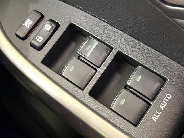 プリウス Ｓツーリングセレクション・マイコーデ　純正ナビ　バックカメラ　ＬＥＤヘッドランプ　ＥＴＣ　Ｂｌｕｅｔｏｏｔｈ再生　スマートキー　ヘッドランプウォッシャー　オートエアコン　アームレスト　純正１７インチアルミ　禁煙車（44枚目）