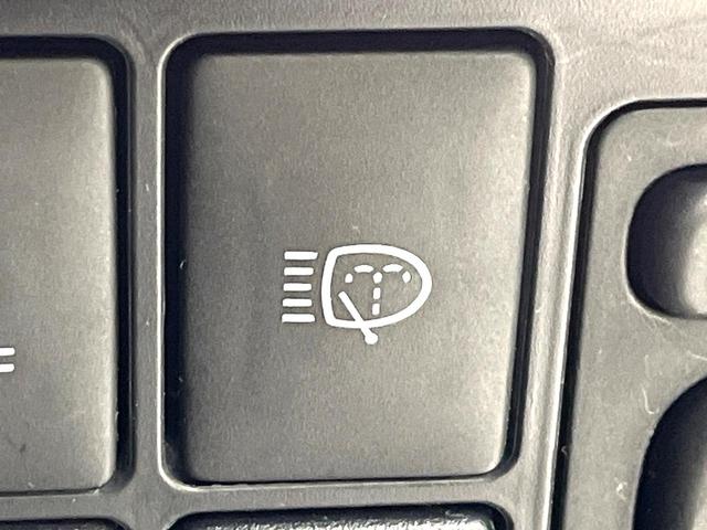 プリウス Ｓツーリングセレクション・マイコーデ　純正ナビ　バックカメラ　ＬＥＤヘッドランプ　ＥＴＣ　Ｂｌｕｅｔｏｏｔｈ再生　スマートキー　ヘッドランプウォッシャー　オートエアコン　アームレスト　純正１７インチアルミ　禁煙車（47枚目）