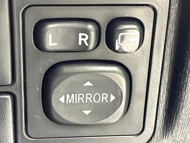 プリウス Ｓツーリングセレクション・マイコーデ　純正ナビ　バックカメラ　ＬＥＤヘッドランプ　ＥＴＣ　Ｂｌｕｅｔｏｏｔｈ再生　スマートキー　ヘッドランプウォッシャー　オートエアコン　アームレスト　純正１７インチアルミ　禁煙車（48枚目）