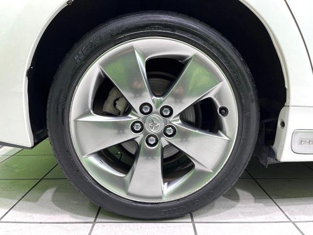 プリウス Ｓツーリングセレクション・マイコーデ　純正ナビ　バックカメラ　ＬＥＤヘッドランプ　ＥＴＣ　Ｂｌｕｅｔｏｏｔｈ再生　スマートキー　ヘッドランプウォッシャー　オートエアコン　アームレスト　純正１７インチアルミ　禁煙車（61枚目）