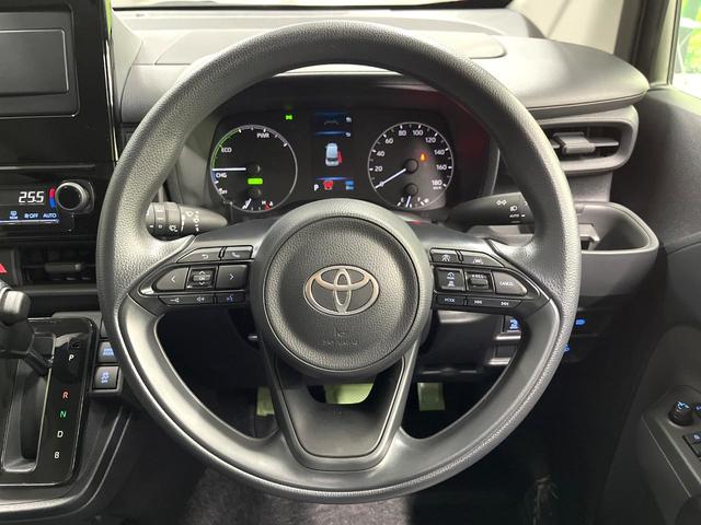 シエンタ ハイブリッドＸ　登録済未使用車　７人乗り　セーフティセンス　電動スライドドア　レーダークルーズコントロール　スマートキー　ＬＥＤヘッドランプ　車線逸脱警報　オートマチックハイビーム　ヘッドライトレベライザー（12枚目）