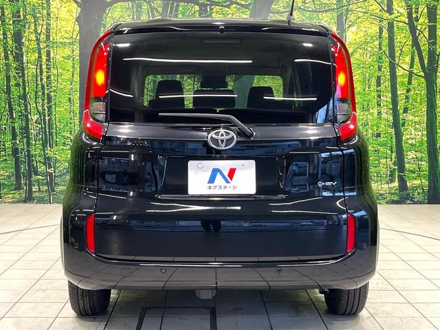 シエンタ ハイブリッドＸ　登録済未使用車　７人乗り　セーフティセンス　電動スライドドア　レーダークルーズコントロール　スマートキー　ＬＥＤヘッドランプ　車線逸脱警報　オートマチックハイビーム　ヘッドライトレベライザー（16枚目）