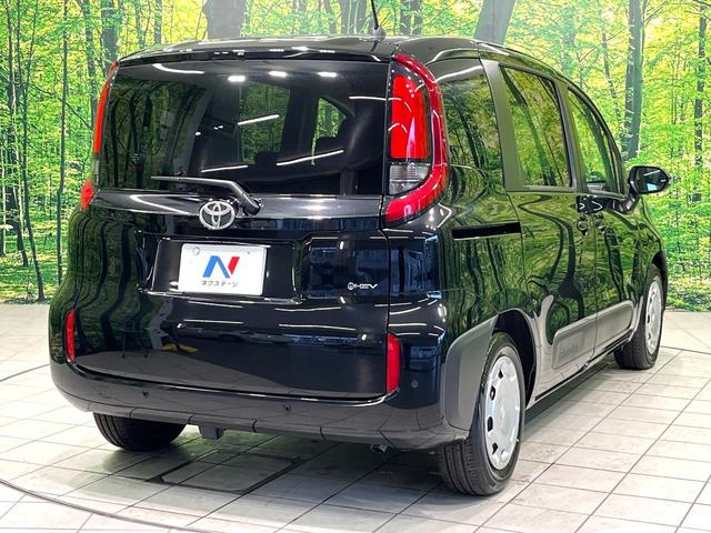 シエンタ ハイブリッドＸ　登録済未使用車　７人乗り　セーフティセンス　電動スライドドア　レーダークルーズコントロール　スマートキー　ＬＥＤヘッドランプ　車線逸脱警報　オートマチックハイビーム　ヘッドライトレベライザー（18枚目）