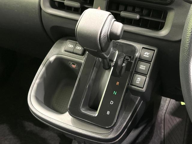 シエンタ ハイブリッドＸ　登録済未使用車　７人乗り　セーフティセンス　電動スライドドア　レーダークルーズコントロール　スマートキー　ＬＥＤヘッドランプ　車線逸脱警報　オートマチックハイビーム　ヘッドライトレベライザー（25枚目）