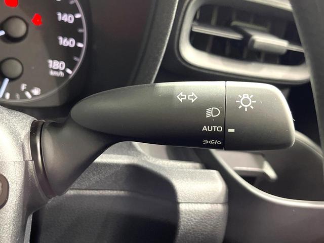 シエンタ ハイブリッドＸ　登録済未使用車　７人乗り　セーフティセンス　電動スライドドア　レーダークルーズコントロール　スマートキー　ＬＥＤヘッドランプ　車線逸脱警報　オートマチックハイビーム　ヘッドライトレベライザー（37枚目）