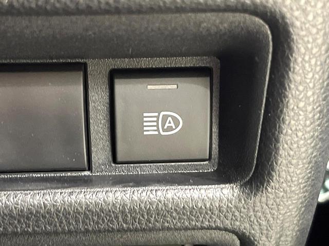 シエンタ ハイブリッドＸ　登録済未使用車　７人乗り　セーフティセンス　電動スライドドア　レーダークルーズコントロール　スマートキー　ＬＥＤヘッドランプ　車線逸脱警報　オートマチックハイビーム　ヘッドライトレベライザー（41枚目）