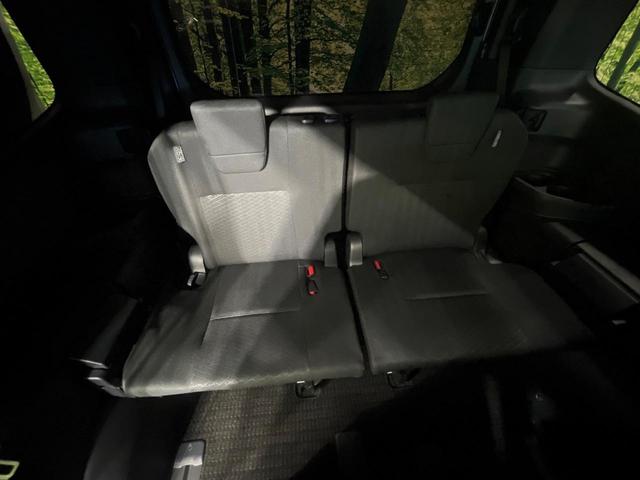 ノア ハイブリッドＳ－Ｇ　純正１０．５型ナビ　トヨタチームメイト　快適利便ＰＫＧ　後席モニター　ユニバーサルステップ　全周囲カメラ　衝突被害軽減システム　レーダークルーズ　ＬＥＤヘッド　ＥＴＣ２．０　オートハイビーム（10枚目）