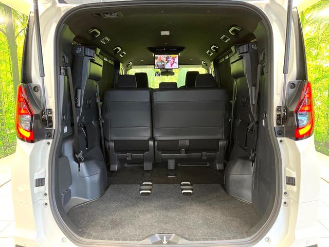 ノア ハイブリッドＳ－Ｇ　純正１０．５型ナビ　トヨタチームメイト　快適利便ＰＫＧ　後席モニター　ユニバーサルステップ　全周囲カメラ　衝突被害軽減システム　レーダークルーズ　ＬＥＤヘッド　ＥＴＣ２．０　オートハイビーム（11枚目）