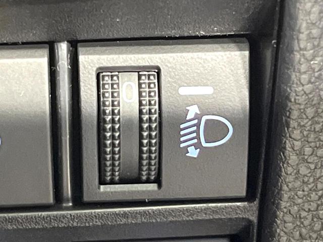 ノア ハイブリッドＳ－Ｇ　純正１０．５型ナビ　トヨタチームメイト　快適利便ＰＫＧ　後席モニター　ユニバーサルステップ　全周囲カメラ　衝突被害軽減システム　レーダークルーズ　ＬＥＤヘッド　ＥＴＣ２．０　オートハイビーム（72枚目）