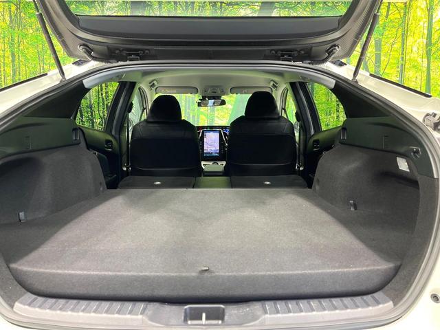 プリウスＰＨＶ Ｓナビパッケージ　Ｔコネクト１１．６型ナビ　バックカメラ　プリクラッシュセーフティ　レーダークルーズコントロール　前席シートヒーター　ＥＴＣ　ドライブレコーダー　ＬＥＤヘッド　オートエアコン（10枚目）