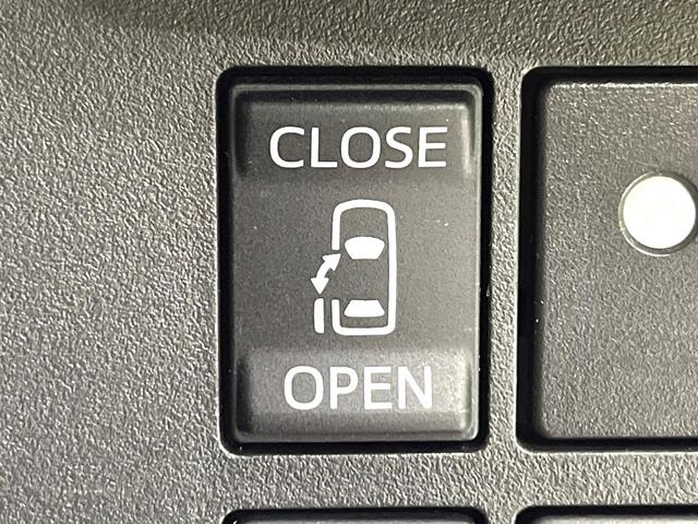 【パワースライドドア】スマートキーや運転席のスイッチでスライドドアの開閉が可能♪電動だから力を入れてドアを開ける必要が無く、小さいお子様でも、重い荷物を持っている時もラクに開け閉めできます♪