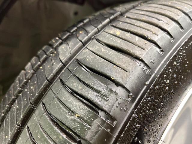 フリードハイブリッド ハイブリッド SDナビ バックカメラ 電動スライドドア スマートキー HIDヘッドランプ フルセグTV Bluetooth再生 オートライト ドライブレコーダー ETC 電動格納ミラー オートエアコン(62枚目)