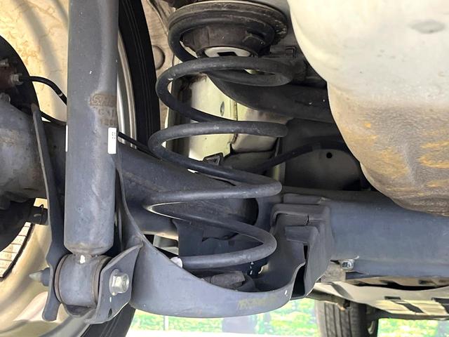 フィット １３Ｇ・スマートセレクション　ファインスタイル　純正ナビ　バックカメラ　スマートキー　ＨＩＤヘッドライト　ビルトインＥＴＣ　ドライブレコーダー　１４インチアルミホイール　オートライト　オートエアコン　ＣＤ　ＴＶ　電動格納ミラー　禁煙（20枚目）