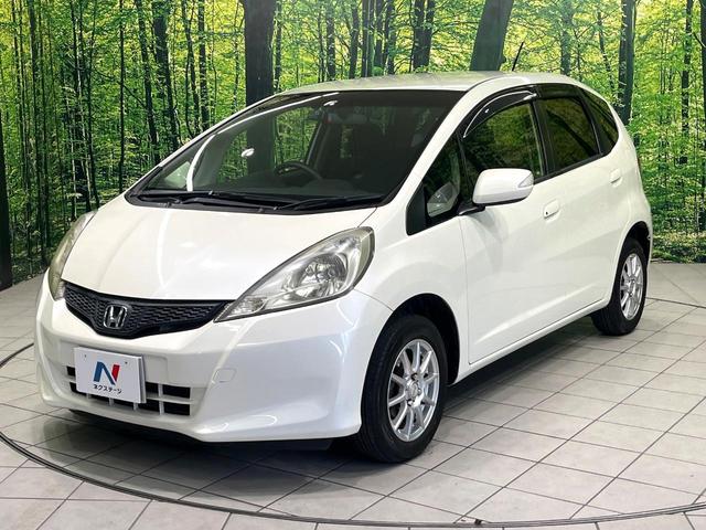 フィット １３Ｇ・スマートセレクション　ファインスタイル　純正ナビ　バックカメラ　スマートキー　ＨＩＤヘッドライト　ビルトインＥＴＣ　ドライブレコーダー　１４インチアルミホイール　オートライト　オートエアコン　ＣＤ　ＴＶ　電動格納ミラー　禁煙（53枚目）