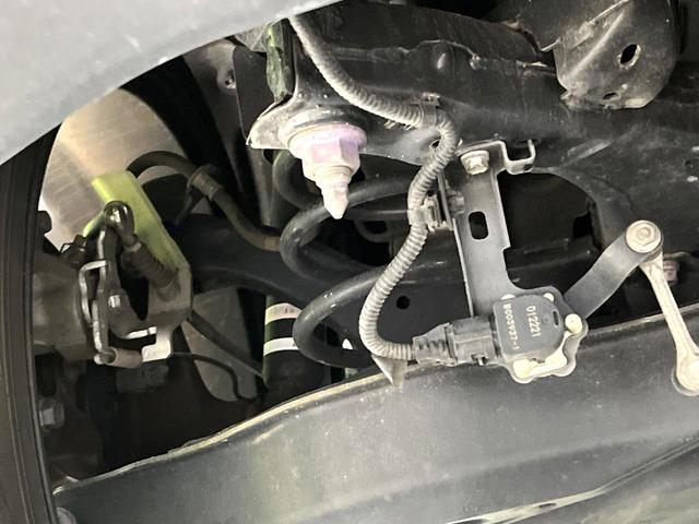 プリウス Sツーリングセレクション 純正9型ナビ モデリスエアロ 衝突被害軽減システム クルーズコントロール コーナーセンサー 100V電源 LEDヘッドライト ビルトインETC オートハイビーム 車線逸脱警報 オートライト(21枚目)