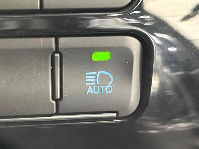 プリウス Sツーリングセレクション 純正9型ナビ モデリスエアロ 衝突被害軽減システム クルーズコントロール コーナーセンサー 100V電源 LEDヘッドライト ビルトインETC オートハイビーム 車線逸脱警報 オートライト(50枚目)