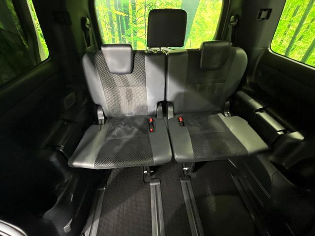 ヴォクシー ＺＳ　煌ＩＩＩ　純正９型ナビ　両側パワースライドドア　フリップダウンモニター　クルーズコントロール　トヨタセーフティセンス　バックカメラ　ＥＴＣ　ドライブレコーダー　ＬＥＤヘッドライト　純正１６インチアルミホイール（10枚目）