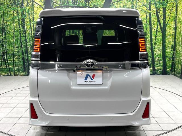 ヴォクシー ＺＳ　煌ＩＩＩ　純正９型ナビ　両側パワースライドドア　フリップダウンモニター　クルーズコントロール　トヨタセーフティセンス　バックカメラ　ＥＴＣ　ドライブレコーダー　ＬＥＤヘッドライト　純正１６インチアルミホイール（16枚目）