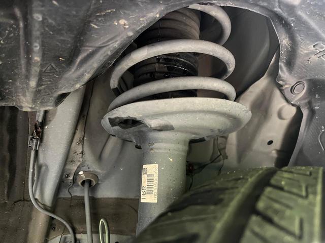 カローラフィールダー ハイブリッドG エアロツアラー・ダブルバイビー 純正SDナビ バックカメラ ハーフレザーシート ETC HIDヘッドランプ フォグランプ スマートキー オートライト オートエアコン フルセグTV Bluetooth再生 禁煙車(20枚目)