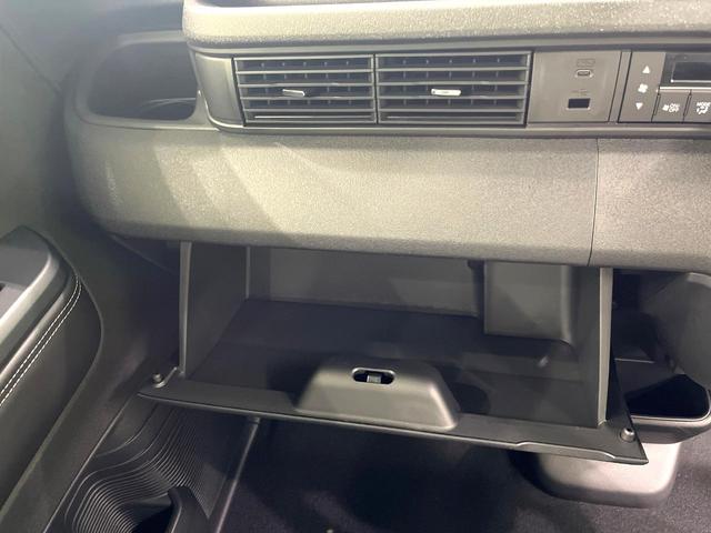 Ｎ－ＢＯＸカスタム ターボコーディネートスタイル　届出済未使用車　両側電動スライドドア　前席シートヒーター　ホンダセンシング　アダプティブクルーズコントロール　電動パーキングブレーキ　スマートキー　アイドリングストップ　純正１５インチアルミ（40枚目）