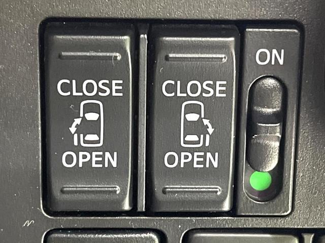 ルーミー カスタムＧ　Ｓ　純正ナビ　バックカメラ　両側電動スライドドア　スマートアシスト　クルーズコントロール　ＬＥＤヘッドランプ　オートエアコン　スマートキー　ＥＴＣ　ドライブレコーダー　アイドリングストップ　禁煙車（5枚目）