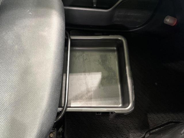 ルーミー カスタムＧ　Ｓ　純正ナビ　バックカメラ　両側電動スライドドア　スマートアシスト　クルーズコントロール　ＬＥＤヘッドランプ　オートエアコン　スマートキー　ＥＴＣ　ドライブレコーダー　アイドリングストップ　禁煙車（45枚目）