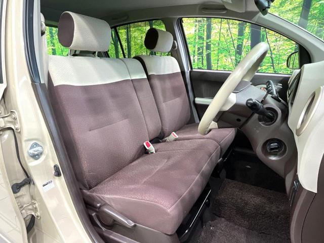 パッソ プラスハナ　純正ナビ　バックカメラ　ＥＴＣ　オートエアコン　スマートキー　ＨＩＤヘッド　電動格納ミラー　パワーウィンドウ　プライバシーガラス　盗難防止システム　純正１４インチアルミホイール（8枚目）