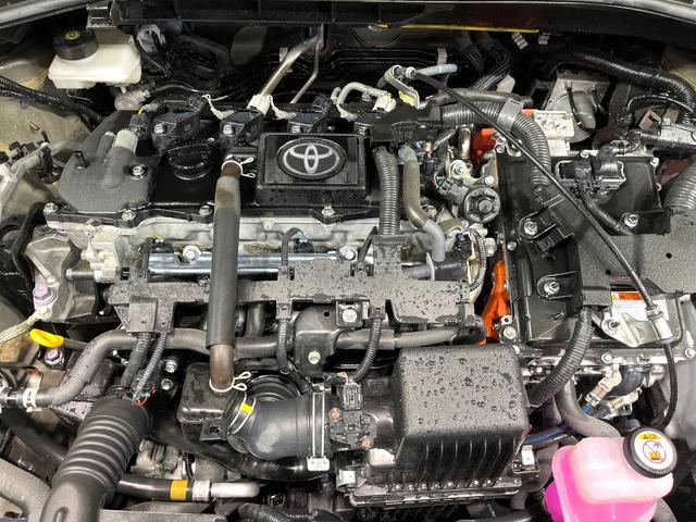 カローラクロス ハイブリッド　Ｚ　１０．５インチディスプレイ　全周囲カメラ　レーダークルーズ　禁煙車　前席シートヒーター　パワーシート　コーナーセンサー　スマートキー　ＬＥＤヘッド　ＥＴＣ２．０　純正１８インチアルミ　オートハイビーム（18枚目）